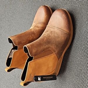 Sorel Evie Pull On NIB Size 10.5